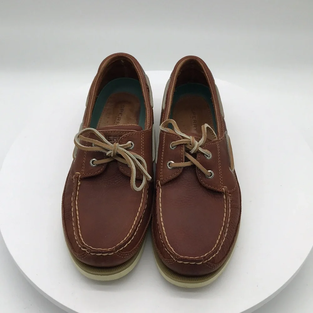 Sperry mens Leather Boat shoes size 10.5 US